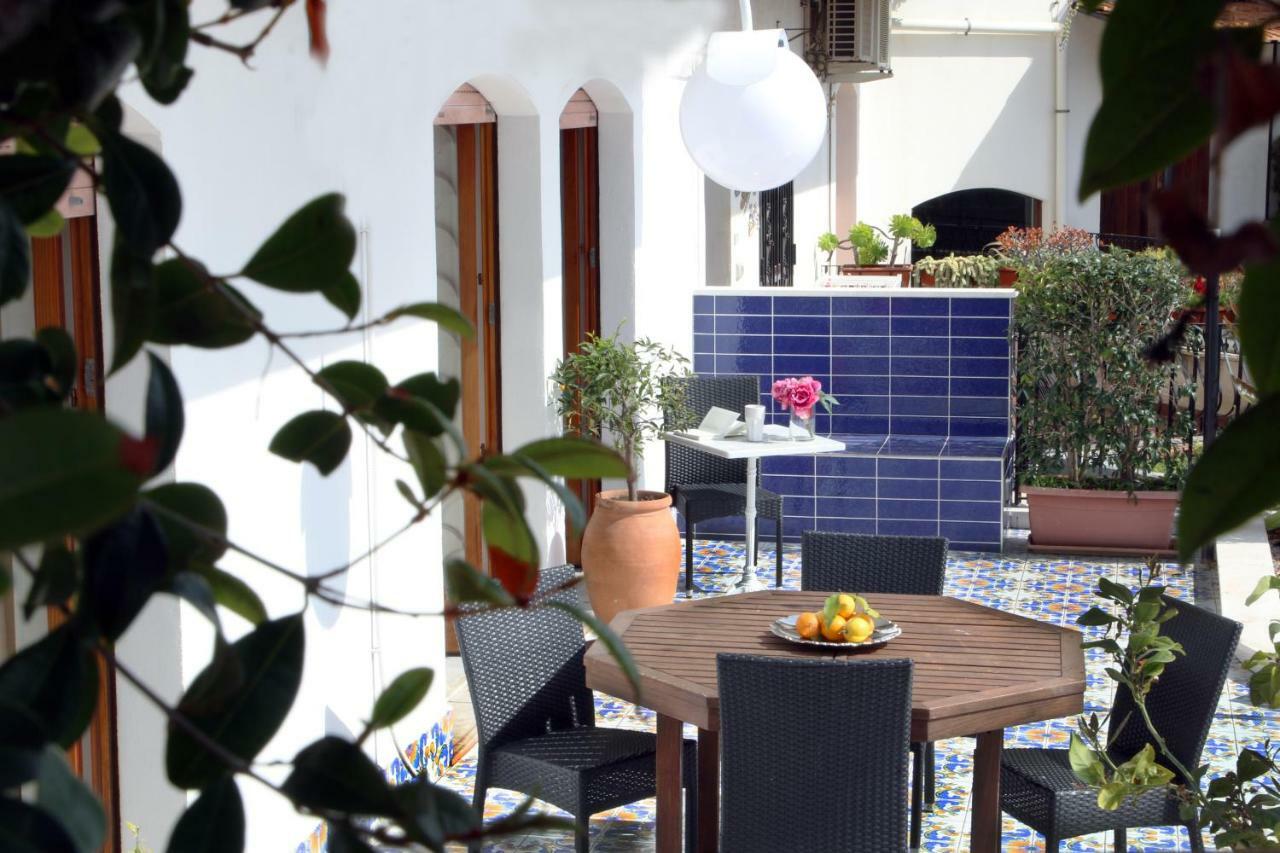 Taonasi Taormina Apartments *